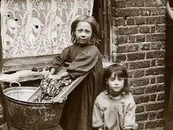 Deretan Foto Jadul Punya Cerita Pilu hingga Mencengangkan