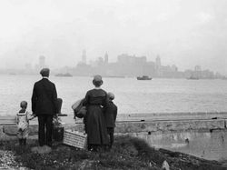 Deretan Foto Jadul Punya Cerita Pilu hingga Mencengangkan