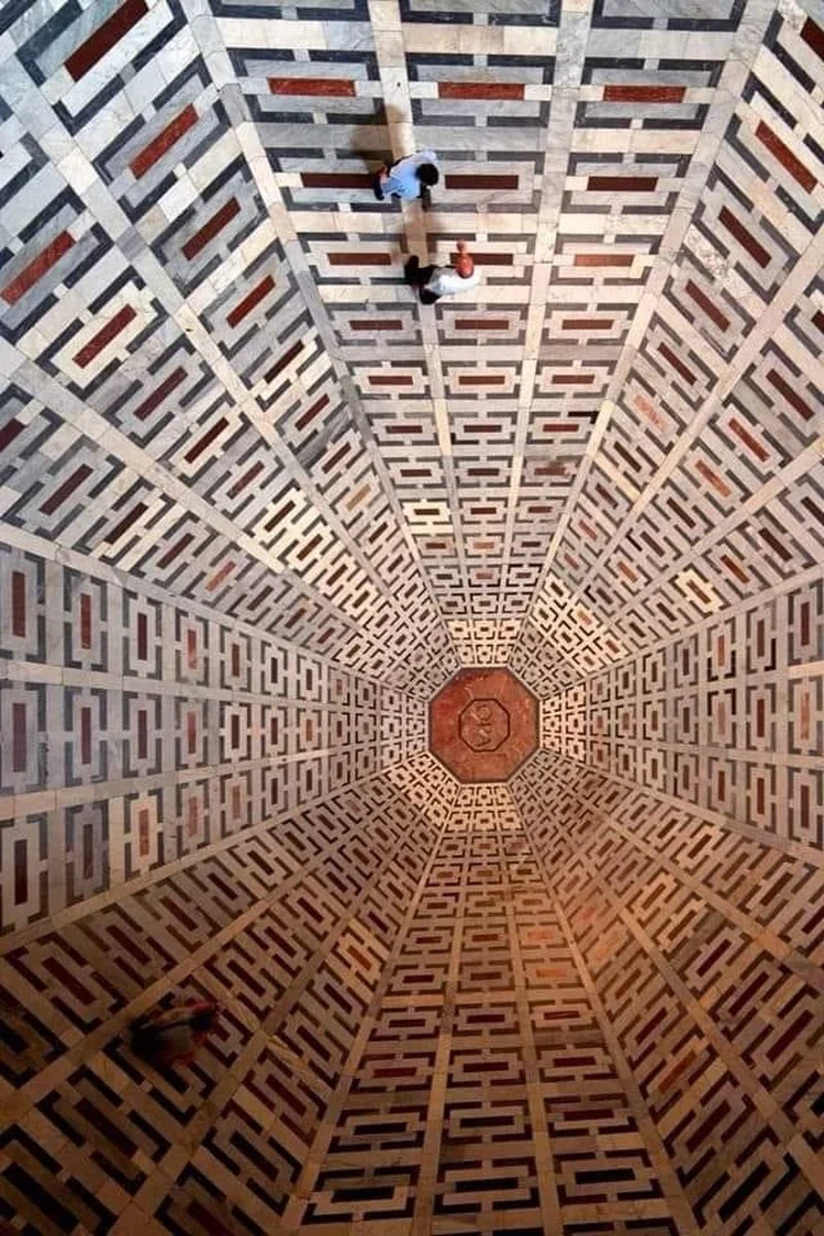 Foto mengecoh mata