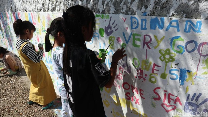 Hari Anak Nasional (HAN) diperingati meriah di Kelurahan Liogenteng, Kecamatan Astana Anyar, Kota Bandung, Sabtu (22/7/2023)