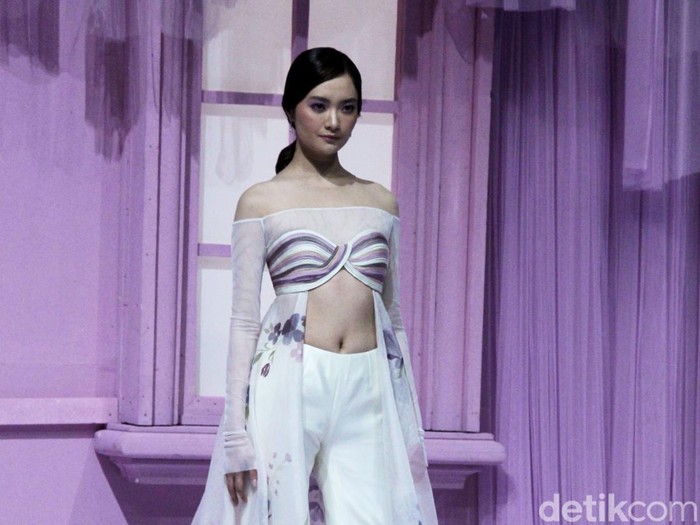 Koleksi Hian Tjen Couture 2024