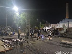 Video: Terjadi Lagi Kericuhan di Konser SID