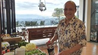 Selain menjadi motivator, biasanya Mario juga hobi mengisi waktu luang dan masa untuk keluarganya. Foto: Instagram @linateguh