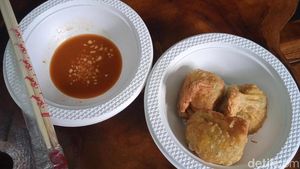 Viral! Kuotie Halal di Bandung Ini Terjual 1.000 Buah Per Hari