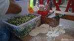 Viral! Kuotie Halal di Bandung Ini Terjual 1.000 Buah Per Hari