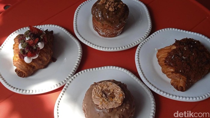 Yummy! Renyah Legit Pastry Hidden Gem di Dalam Gang Pancoran Glodok