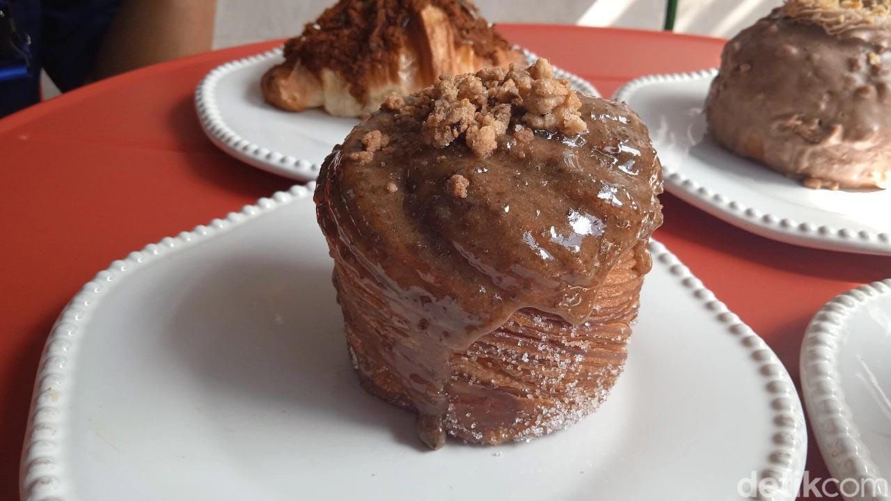 Yummy! Renyah Legit Pastry Hidden Gem di Dalam Gang Pancoran Glodok