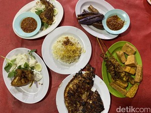 Kaki Lima Tapi Legendaris, Ini 5 Nasi Uduk Ayam Goreng Favorit