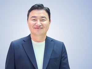 Bos Samsung Janjikan HP Layar Lipat yang Lebih Tipis di Galaxy Unpacked