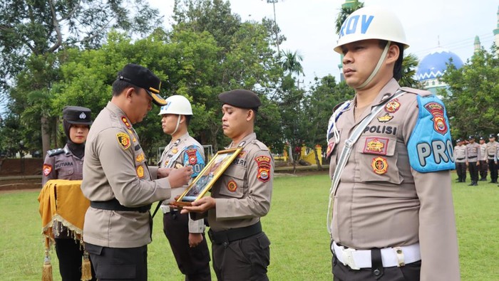 Upacara pemecatan Brigadir RPM di Polres Lebong