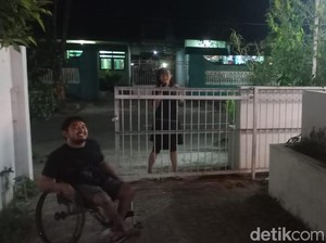 Bos Kedai Kopi di Pacitan Lagi Mandi Saat Gempa, Keluar Cuma Pakai CD