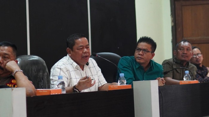Bupati Bandung Dadang Supriatna