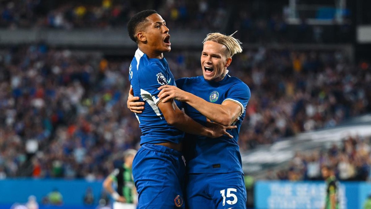 Mykhailo Mudryk cetak gol pertama buat Chelsea. (Foto: Twitter @ChelseaFC)