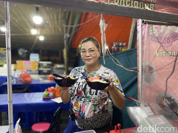 Segar! Es Nona Khas Pontianak Aneka Topping Ada di Sunter