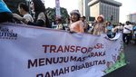 Jalan Sehat Bersama Komunitas Autism di Kawasan Sarinah