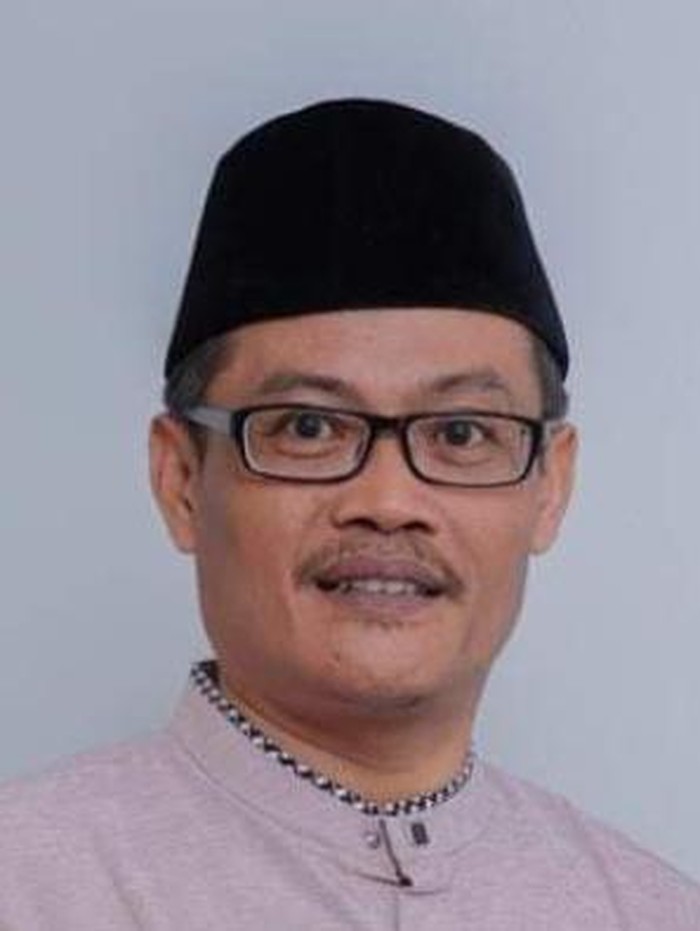 M. Ishom El Saha