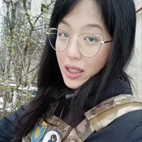 Fan-Pei Koung secara khusus membuat akun OnlyFans khusus yang dapat diakses tanpa cuma-cuma oleh para tentara Ukraina dan relawannya. Seperti dilansir dari NY Post,  perempuan asal Houston, Texas, AS, itu menawarkan jasa ‘dukungan emosional’ gratis hingga mengumpulkan donasi untuk segala upaya kemanusiaan. (Foto: Dok. Twitter)