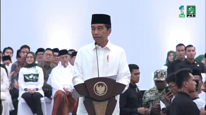 Presiden Jokowi di Harlah PKB di Solo, Jateng.
