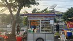 Pukis Khas Bangka yang Empuk Manis Ini Paling Laris di Taman Sunter Indah