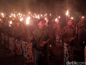 Menguak Makna Ritual Topo Bisu Peringatan Hari Jadi ke-198 Wonosobo