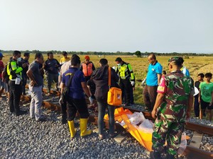 Seorang Pria Tanpa Identitas di Ngawi Tewas Tertabrak KA Majapahit