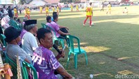 Ratusan ribu penonton selalu hadir menyaksikan Liga Tarkam yang dikelola dengan cukup baik ini. (Foto: Ony Syahroni/detikJabar).