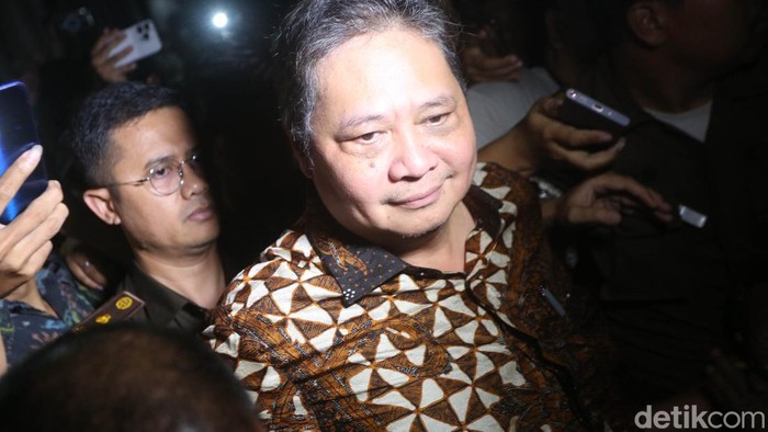 Menteri Koordinator Perekonomian RI Airlangga Hartarto telah selesai memberikan keterangan sebagai saksi terkait kasus ekspor crude palm oil (CPO).