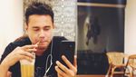 Keseruan Aktor Bobby Joseph Saat Berburu Nasi Warteg hingga Kopi Enak