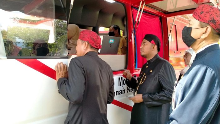 bupati sumenep mobil dukcapil