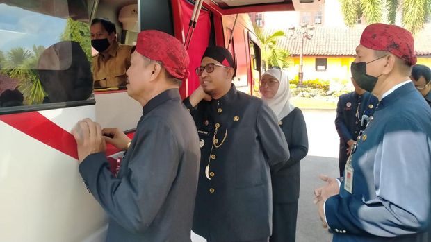 bupati sumenep mobil dukcapil