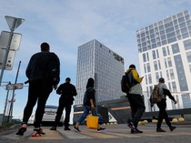 Diserang Drone Ukraina, Moskow Tutup Semua Bandara