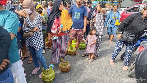 elpiji langka di banyuwangi