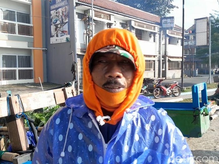 Holidin, nelayan di Pangandaran.