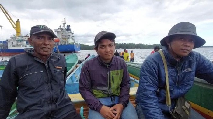 Ketiga penumpang speedboat yang ditemukan selamat di Timika, Kabupaten Mimika, Papua Tengah.