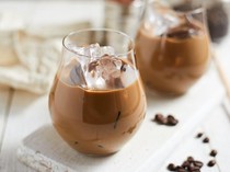 7 Minuman yang Perlu Dibatasi Demi Kesehatan Optimal
