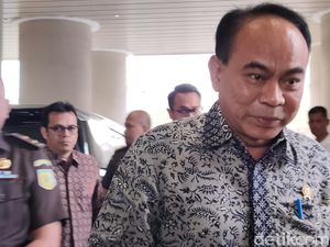 Projo Bikin Spanduk Digital Kita Indonesia Kita Prabowo-Gibran