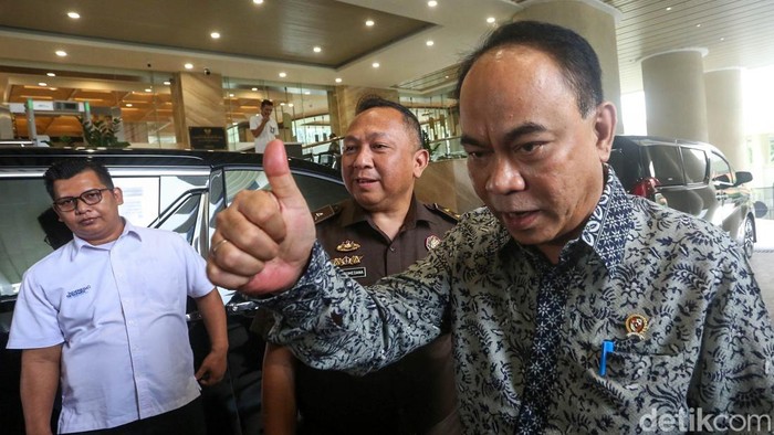 Menkominfo Budi Arie bertemu Jaksa Agung H M St Burhanuddin di Jakarta, Senin (24/7/2023). Mereka membahas kasus proyek BTS.