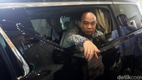 Budi Arie Setiadi menyatakan, pihaknya akan tetap melanjutkan proyek menara base transceiver station (BTS) 4G dan infrastruktur pendukung 1, 2, 3, 4, dan 5 Bakti Kementerian Komunikasi dan Informatika (Kominfo). 
