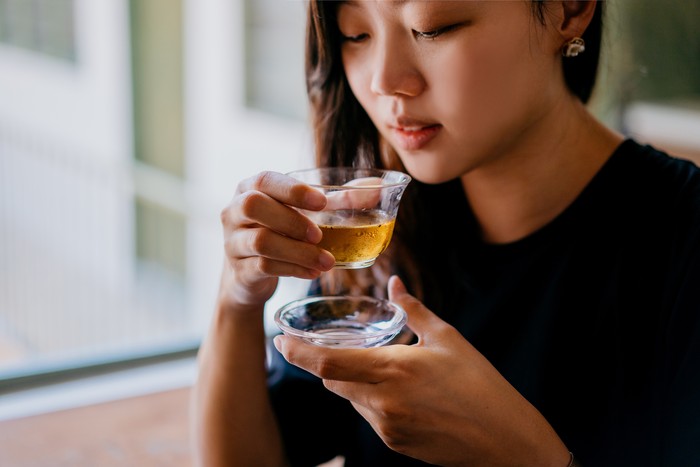 MINUM TEH