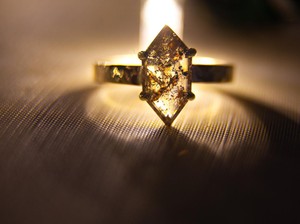Kisah Pria Batal Nikah Berujung Sengketa Cincin Tunangan Rp 1,1 Miliar