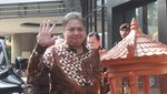 Momen Airlangga Hartarto Tiba di Kejagung Untuk Diperiksa