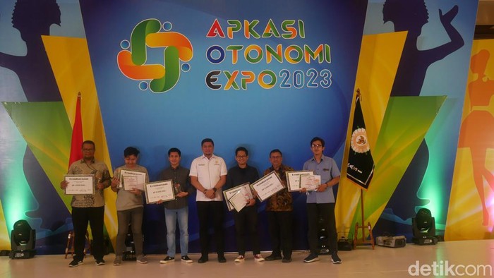 Para pemenang Anugerah Jurnalistik Apkasi (AJA) 2023
