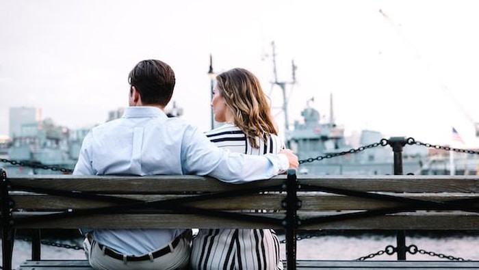 Pertengkaran pasangan.