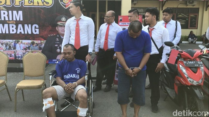 Pelaku kasus pembegalan 11 TKP dihadirkan di Mapolres Rembang, Senin (24/7/2023).