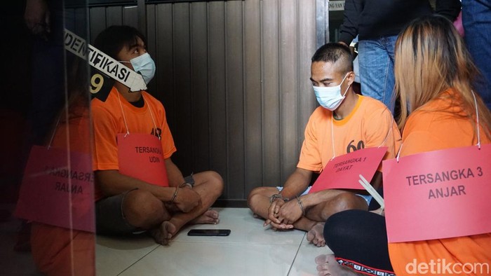 Pembunuh karyawan toko gorden Mojokerto