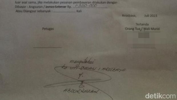 Pengaduan warga soal seragam yang mahal dan diwajibkan beli oleh sekolah.