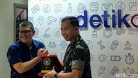 Dalam pertemuan ini, jajaran Kemenhan disambut langsung oleh Pemimpin Redaksi detikcom Alfito Deannova Ginting beserta jajaran pimpinan redaksi CNN Indonesia dan CNBC Indonesia. 