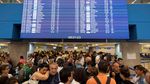 Ribuan Turis Terlantar di Bandara Rhodes Yunani Imbas Kebakaran Hutan