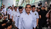 Rombongan Gerindra dipimpin Sekjen Ahmad Muzani tiba di markas PBB, Pasar Minggu, Jakarta Selatan, Senin (24/7/2023).  