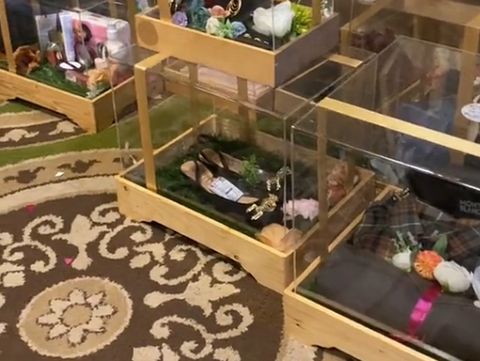 Ryan Dono kembali membuat heboh, kini dia melangsungkan acara pernikahan.